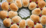 Dinner Roll Wreath | The Recipe Critic